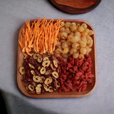 Đông trùng tứ vị 